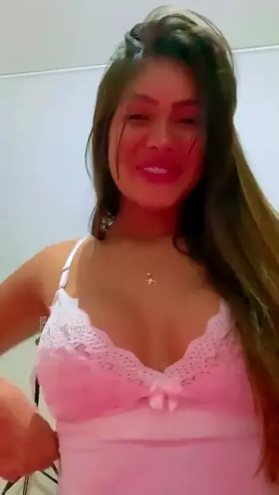Ayarla Souza, a musa do OnlyFans, soltando o corpo em um vídeo irresistível se mordendo Ayarla Souza, a musa do OnlyFans, soltando o corpo em um vídeo irresistível se mordendo